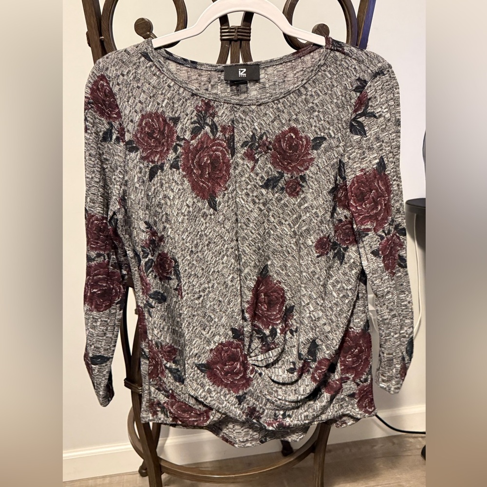 Iz Byer Gray and Burgundy Floral Sweater